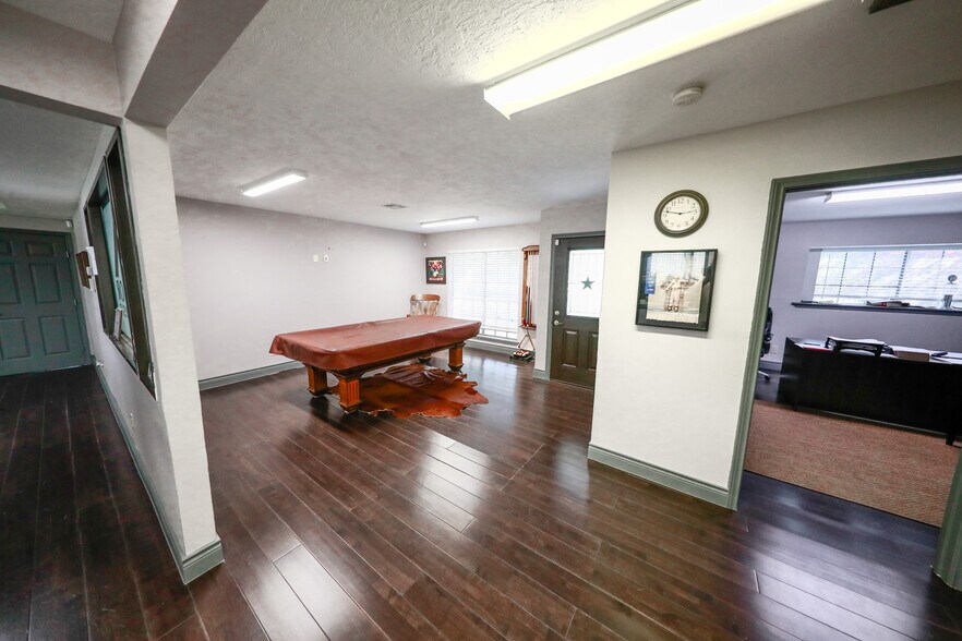 More Photos Of 3339 Marks Rd, Houston Warehouse For Sale