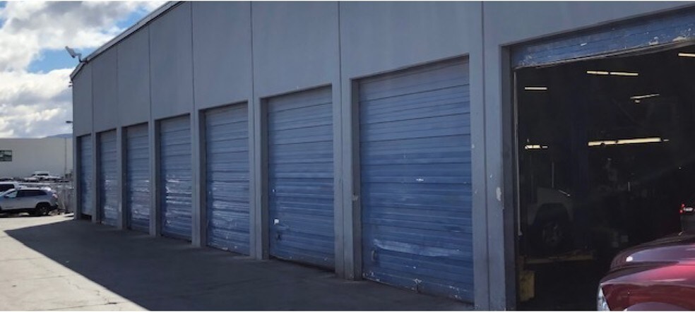 More Photos Of 3223 Mill St, Reno Service For Lease