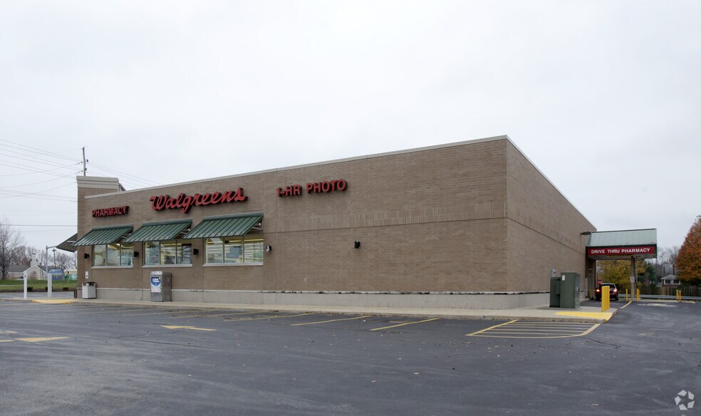 More Photos Of 11404 St. Charles Rock Rd, Bridgeton Drugstore For Lease