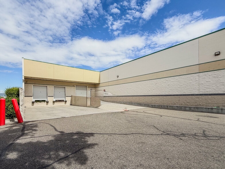More Photos Of 1661 Fowler St, Richland Office For Lease