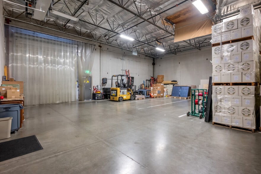 More Photos Of 9721 Kent St, Elk Grove Warehouse For Sale