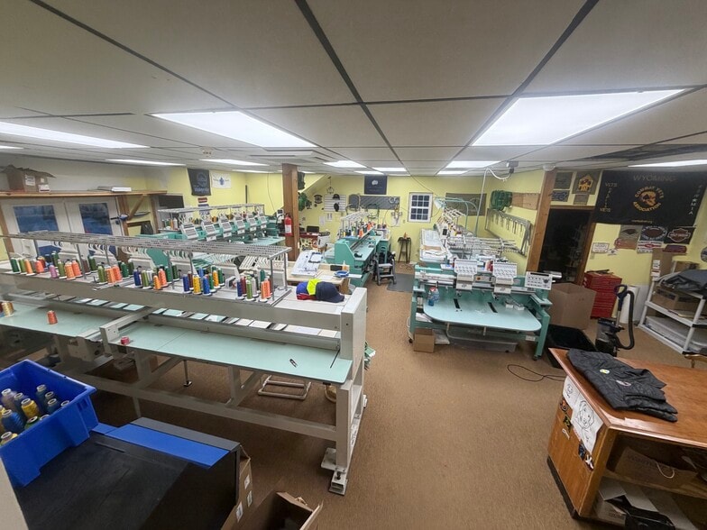 More Photos Of 82 Libby Hill Rd, Oakland General Retail For Sale