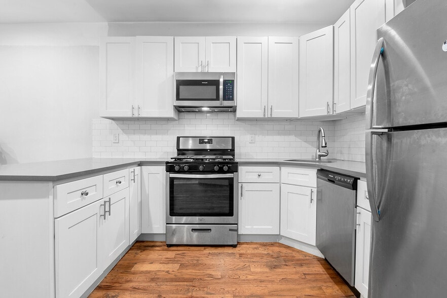 More Photos Of 1792 Broadway, Brooklyn Storefront Retail Residential For Lease