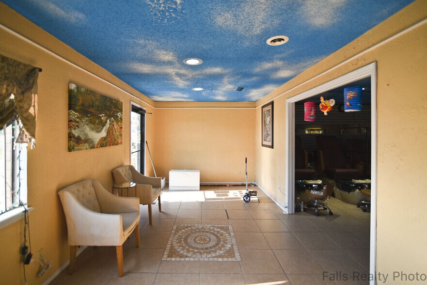 More Photos Of 4500 Kemp Blvd, Wichita Falls General Retail For Sale