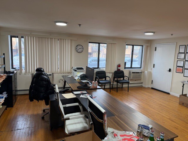 More Photos Of 75-52 113th St, Forest Hills Apartments For Lease