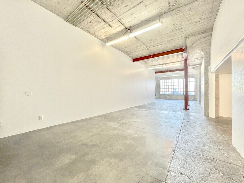 More Photos Of 623 E 9th St, Los Angeles Loft Creative Space For Lease