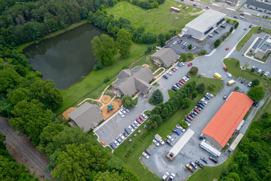 More Photos Of 1071 Woodberry Square Pl, Lynchburg Office For Sale