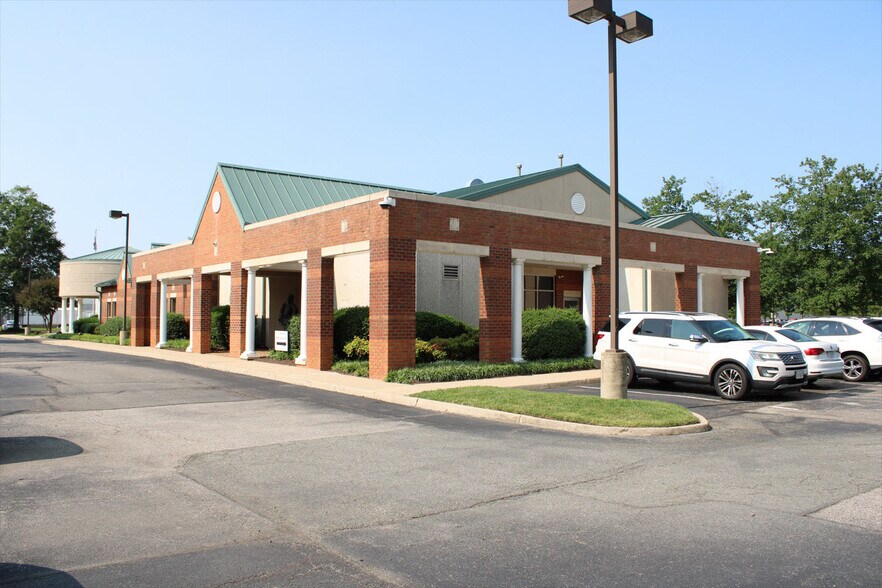 More Photos Of 4605 Commerce Rd, Richmond Bank For Sale