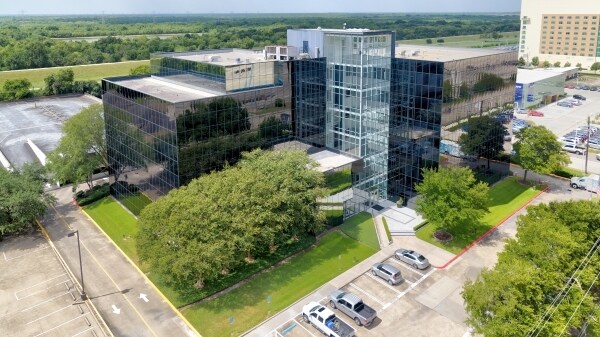 More Photos Of 15915 Katy Fwy, Houston Office For Lease