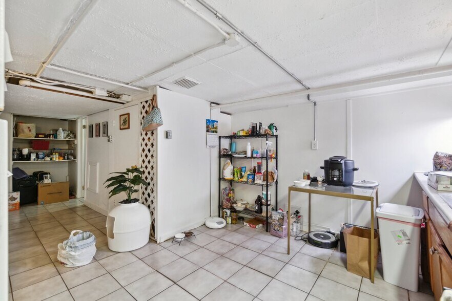 More Photos Of 3526 Keswick Rd, Baltimore Apartments For Sale