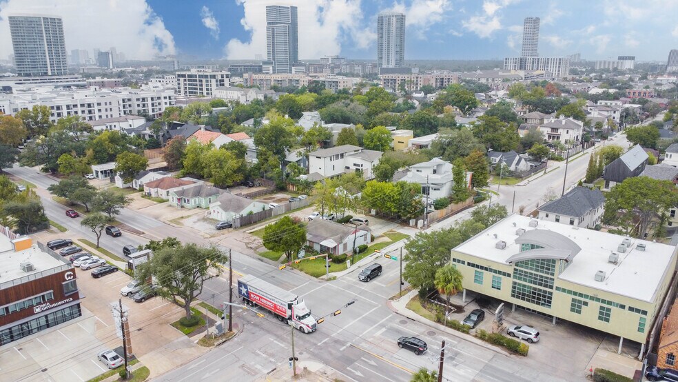 More Photos Of 2202 Richmond Ave, Houston Medical For Sale