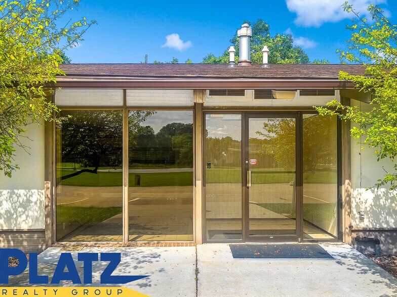 More Photos Of 1372 Youngstown Kingsville Rd SE, Vienna Office For Lease