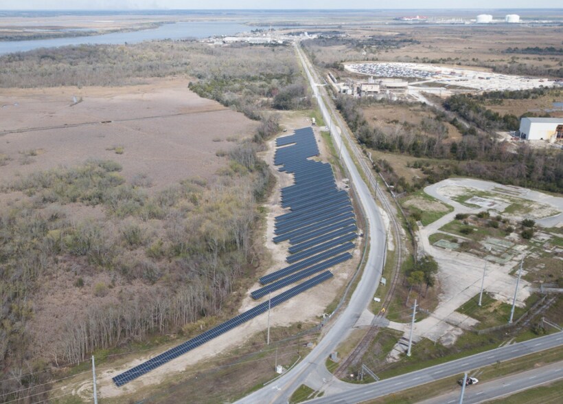 More Photos Of 100 Seapoint Blvd, Savannah Warehouse For Lease