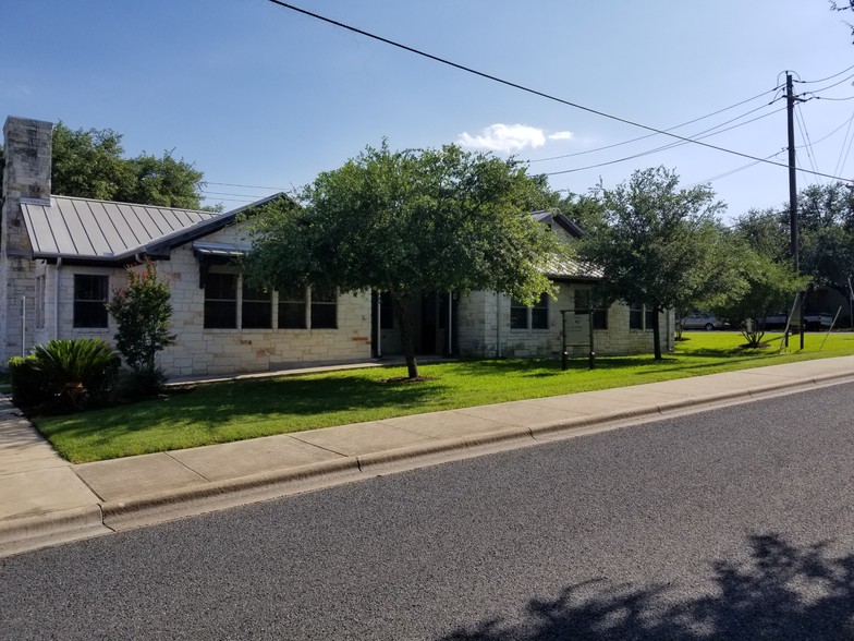 More Photos Of 5901 Old Fredericksburg Rd, Austin Medical For Lease