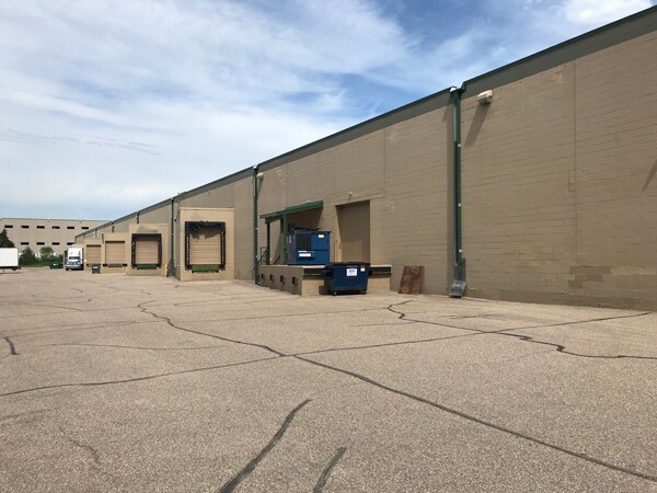 More Photos Of 5240-5300 Valley Industrial Blvd S, Shakopee Warehouse For Lease