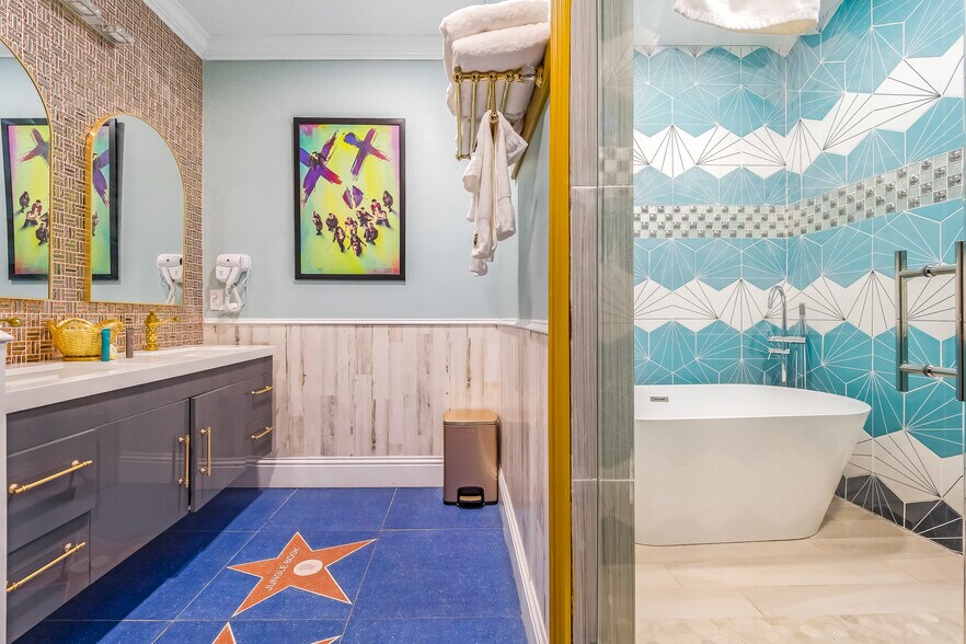More Photos Of 1021 Fantasy Dr, Davenport Specialty For Sale
