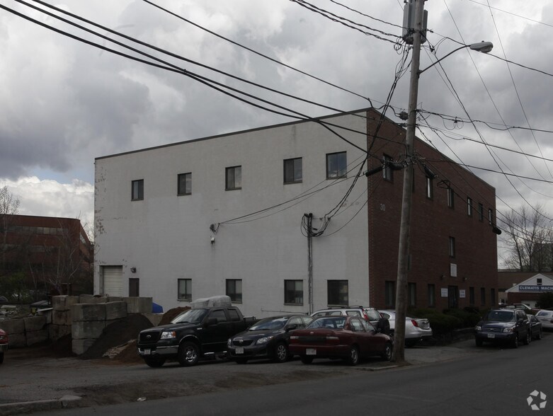 More Photos Of 30 Clematis Ave, Waltham Flex For Sale