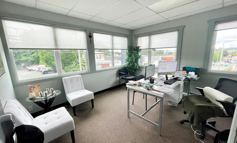 More Photos Of 951 Fitzgerald Av, Courtenay Office For Lease