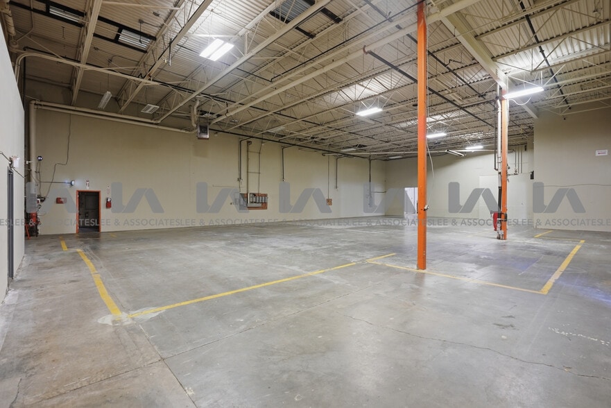 More Photos Of 18788 96th Ave, Surrey Warehouse For Lease