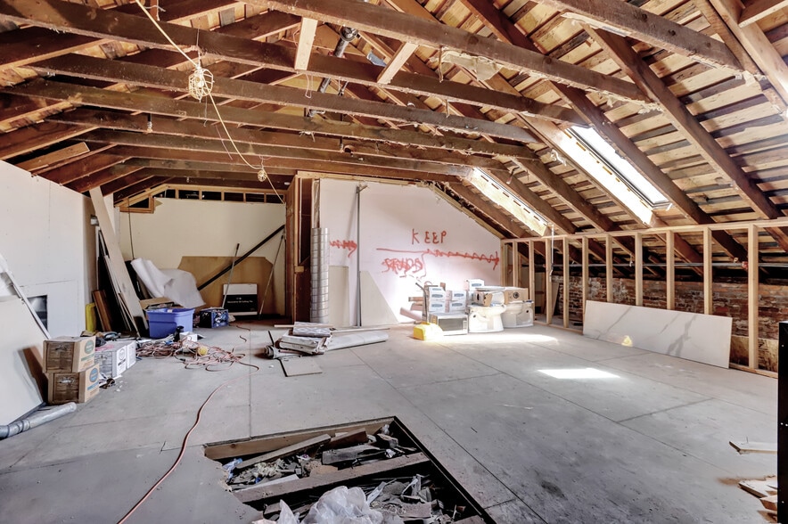 More Photos Of 233 Broad St, Nevada City Hotel For Sale