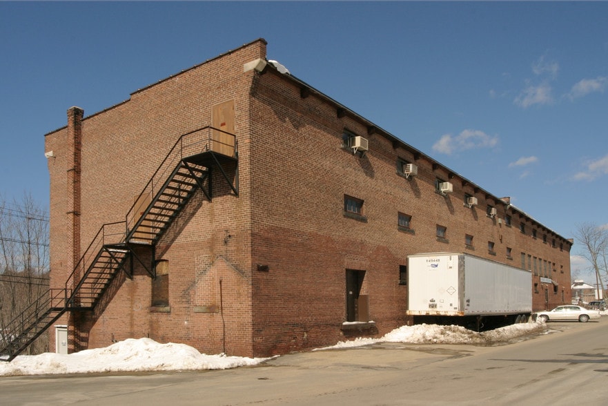 Primary Photo Of 3 Railroad St, Andover Self Storage For Lease