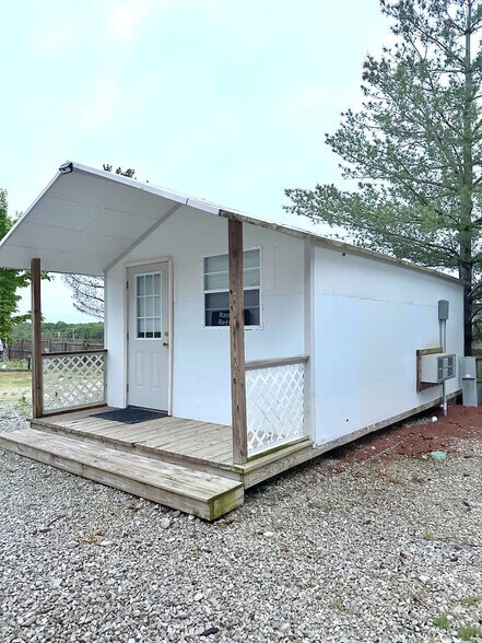 More Photos Of 269 Luther Seiber blvd, Pioneer Specialty For Sale