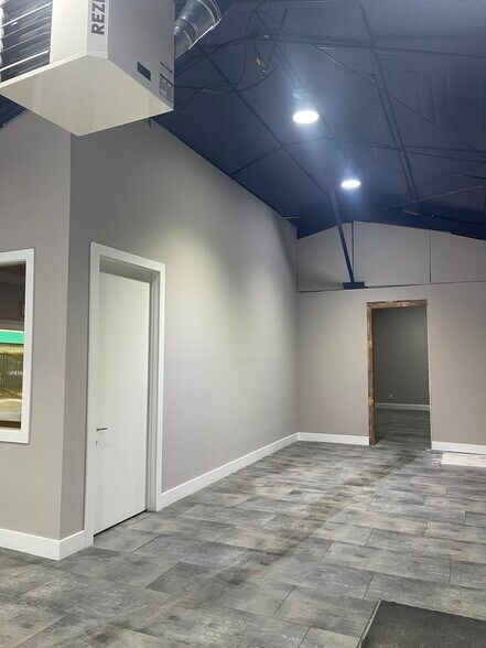 More Photos Of 500 W El Camino Real, Sunnyvale Freestanding For Lease