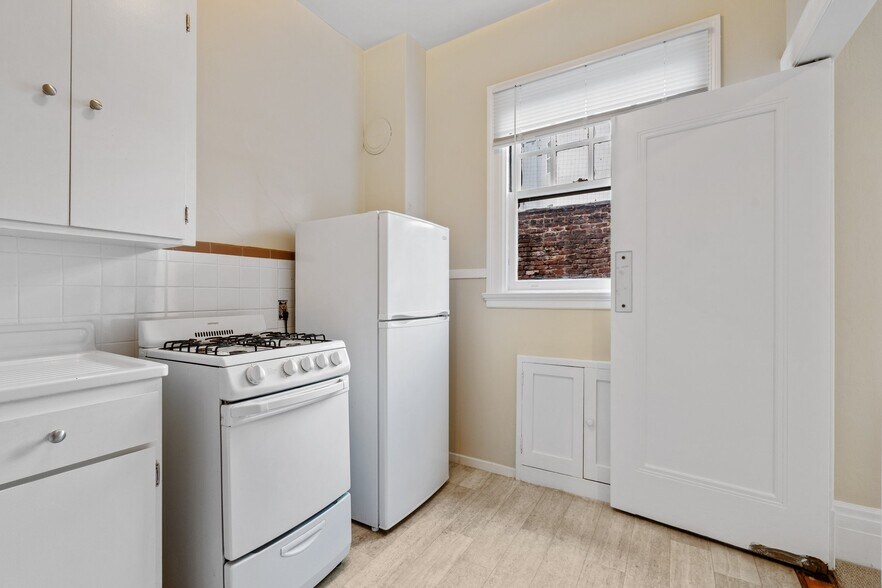 More Photos Of 1501 Polk St, San Francisco Apartments For Sale