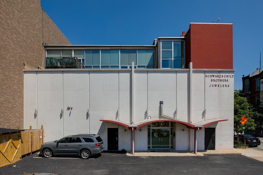 More Photos Of 119-123 E Broad St, Richmond Apartments For Sale