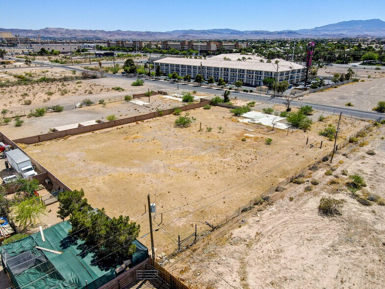 More Photos Of 8382 Giles St, Las Vegas Land For Sale