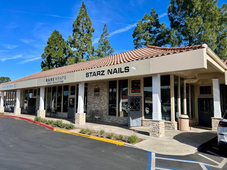 More Photos Of 2655-2715 E Thousand Oaks Blvd, Thousand Oaks Unknown For Lease