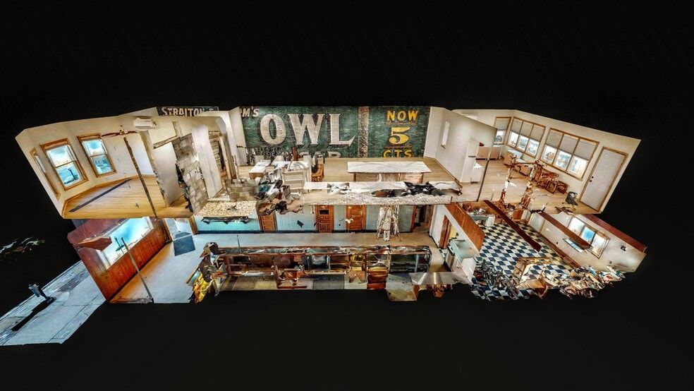More Photos Of 209 S Main St, Jefferson General Retail For Sale
