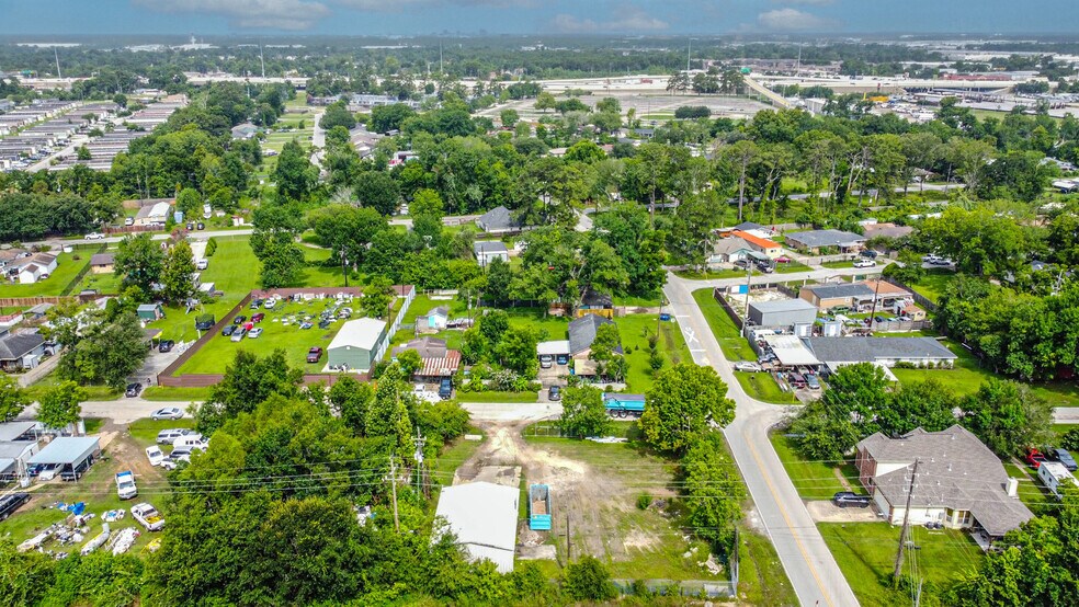 More Photos Of 14133 Ravendale Rd, Humble Warehouse For Sale