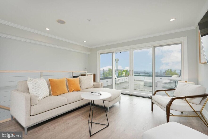 More Photos Of 1461 Chapin St NW, Washington Apartments For Sale