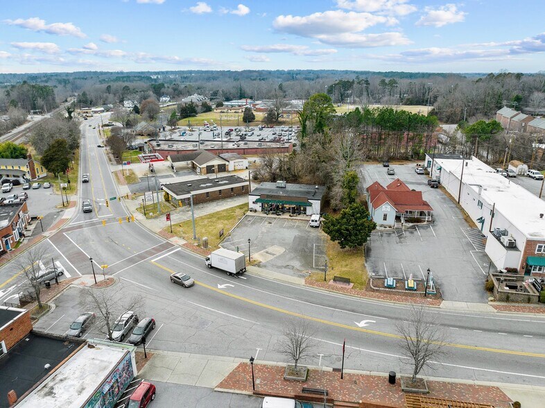 More Photos Of 109 E Main St, Jamestown Freestanding For Sale