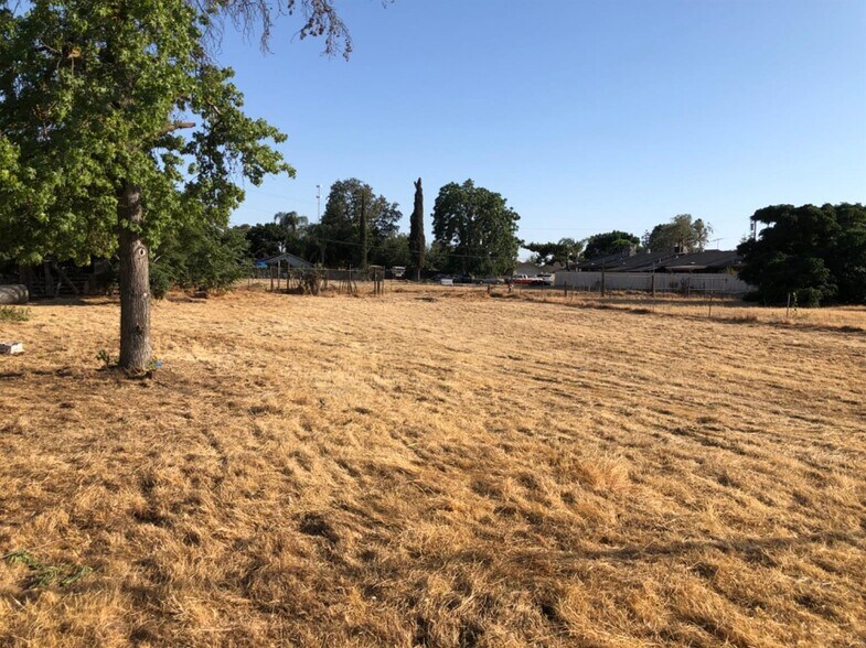 More Photos Of 2505 W Dakota Ave, Fresno Land For Sale