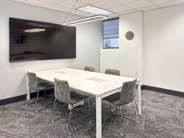 More Photos Of 525 Florida St, Baton Rouge Coworking Space