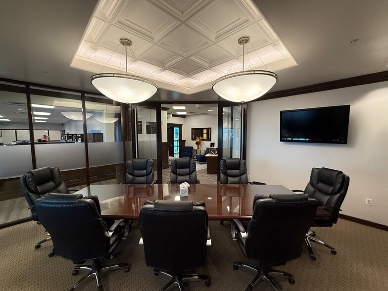 More Photos Of 233 S Pleasant Grove Blvd, Pleasant Grove Office For Sale