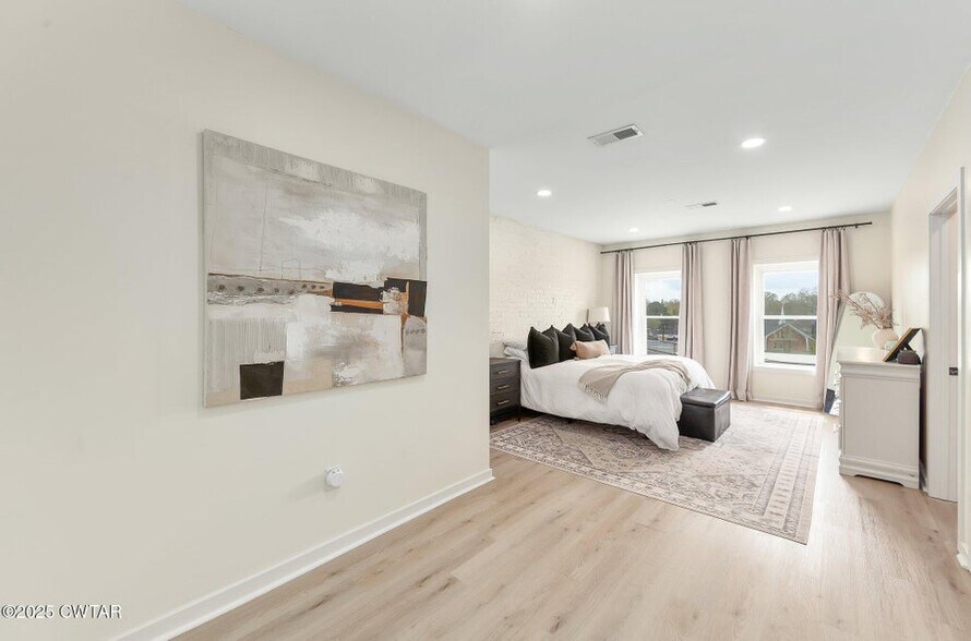 More Photos Of 56 Lee Ave, McKenzie Office Residential For Sale