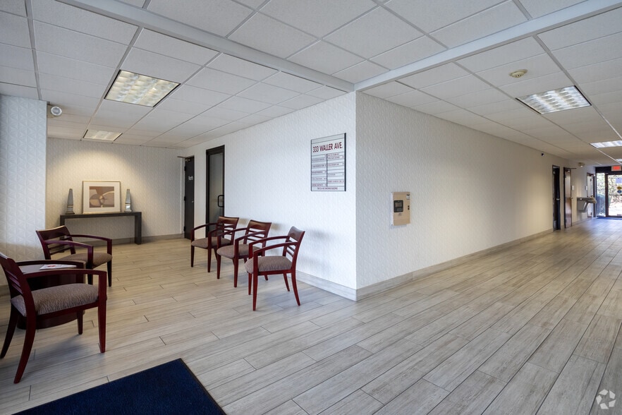 More Photos Of 333 Waller Ave, Lexington Medical For Lease