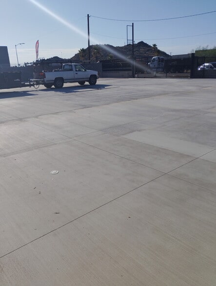 More Photos Of 22039 N 24th Ave, Phoenix Warehouse For Lease