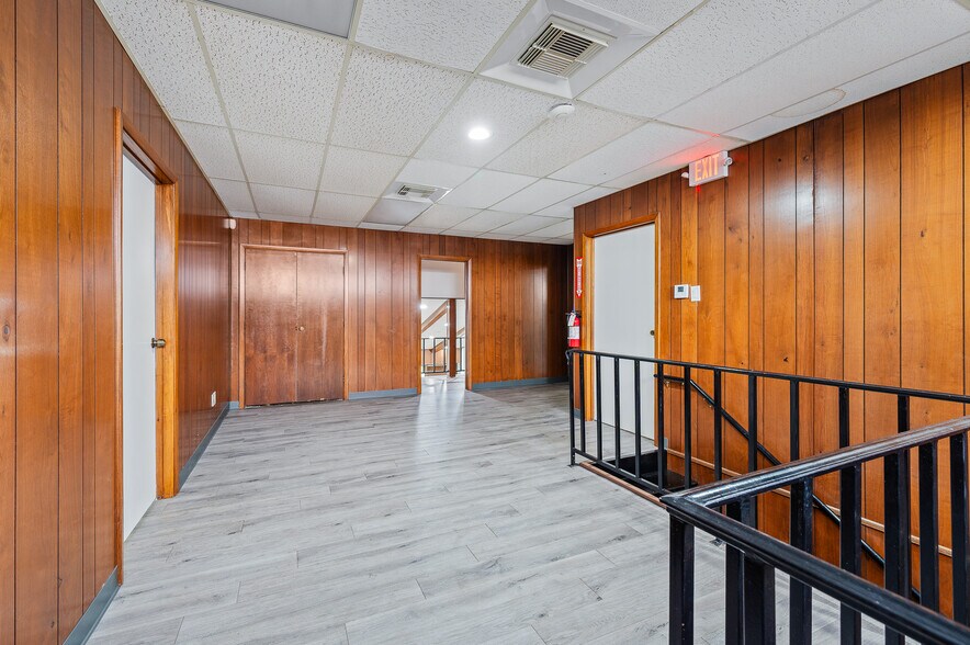 More Photos Of 3339 Fairview St, Pasadena Medical For Lease