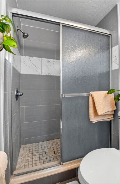 More Photos Of 309 S Palmway, Lake Worth Beach Multifamily For Sale