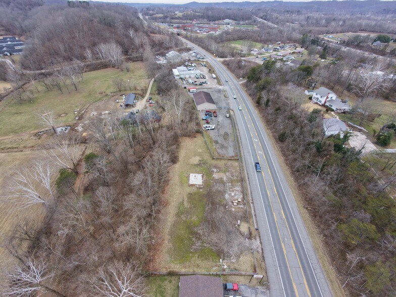 More Photos Of 11916 US-60, Ona Land For Lease