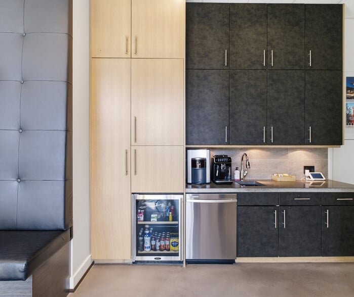 More Photos Of 185 Forester St, North Vancouver District Warehouse For Sale