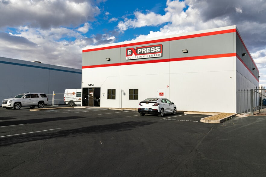 Primary Photo Of 5450 Desert Point Dr, Las Vegas Manufacturing For Lease