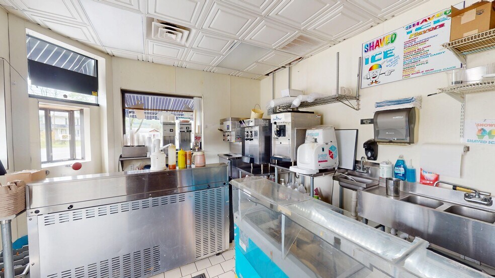 More Photos Of 13524 S Eagle Valley Rd, Tyrone Restaurant For Sale