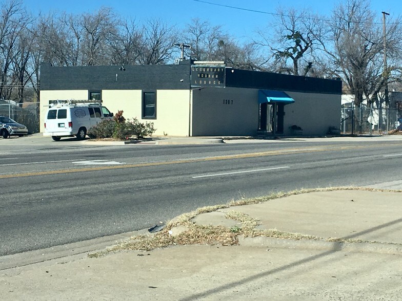 More Photos Of 1307 N May Ave, Oklahoma City General Retail For Sale