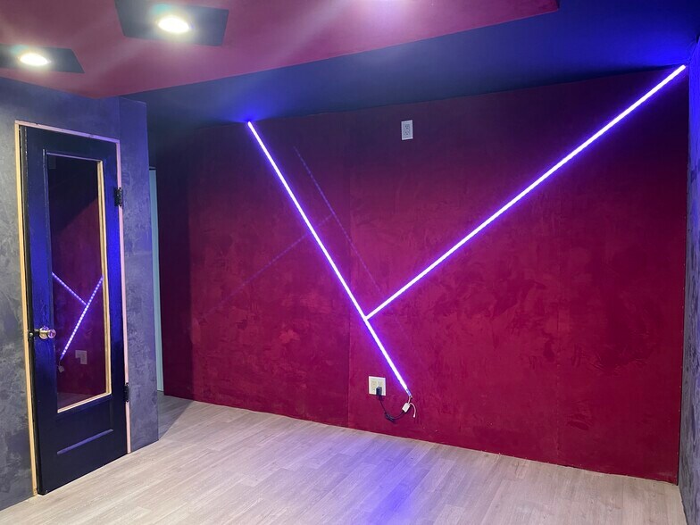 More Photos Of 3311 Barham Blvd, Los Angeles Office For Sale