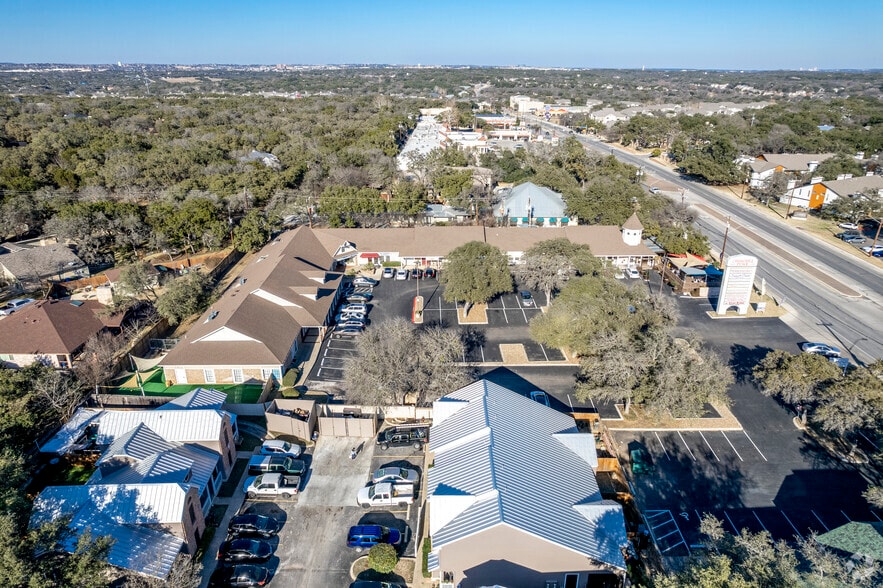 More Photos Of 13453-13489 Blanco Rd, San Antonio Unknown For Lease